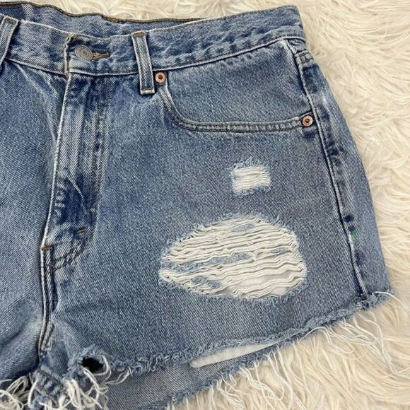 Levi's 550 Jean Shorts Women's 32” Waist Distressed Mens 34 Cut-Off Denim - Picture 7 of 10